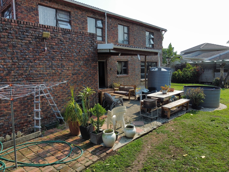 4 Bedroom Property for Sale in Beacon Bay Eastern Cape